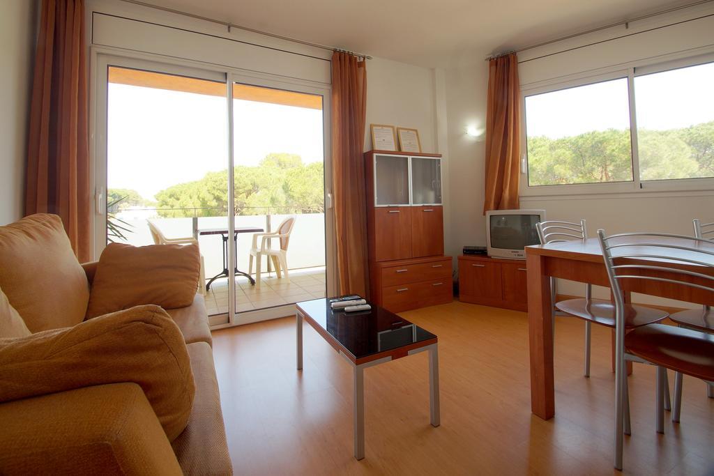 Aparthotel Arenal Палс Екстериор снимка