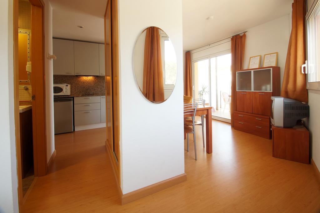 Aparthotel Arenal Палс Екстериор снимка