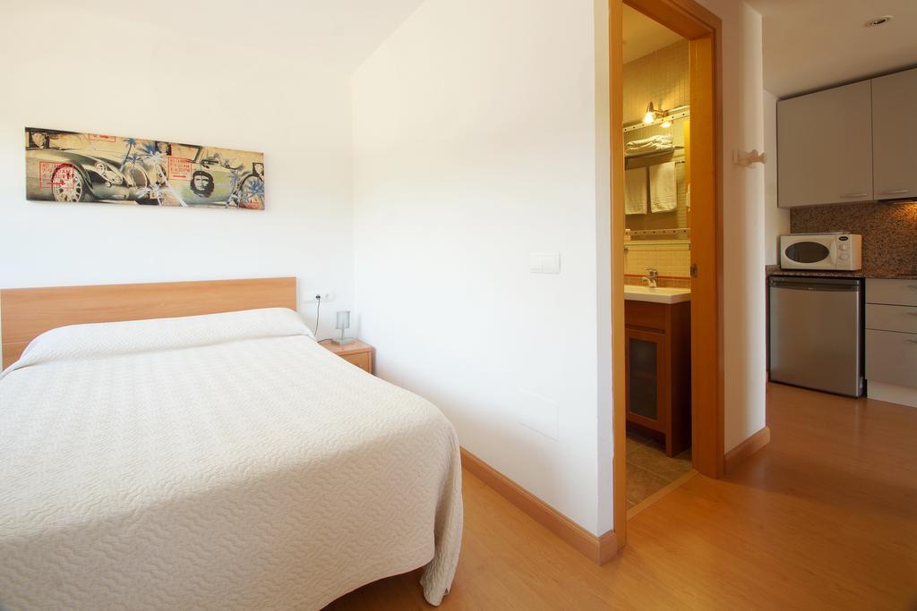 Aparthotel Arenal Палс Екстериор снимка
